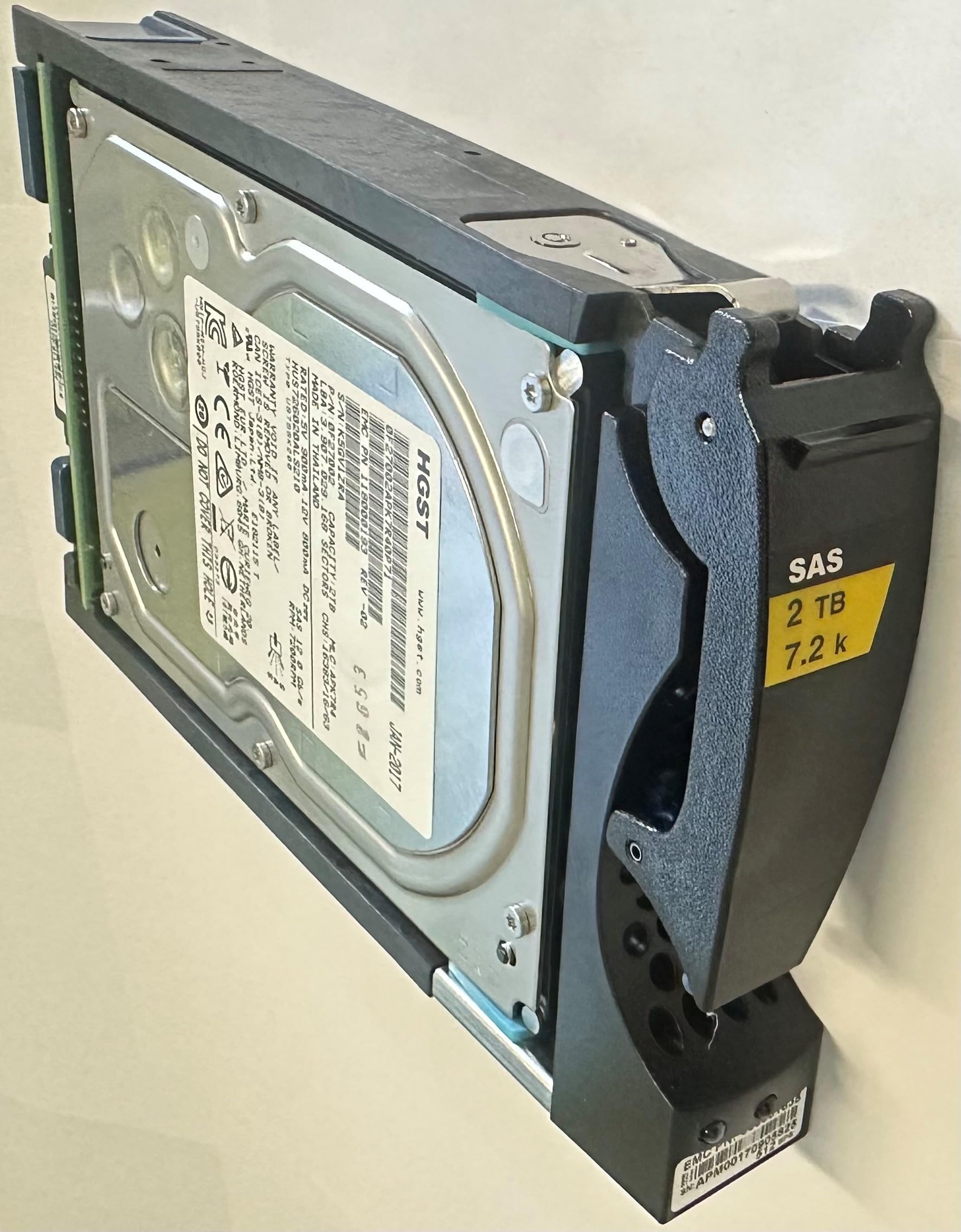 HUS72602CLAR2000 Data Domain 2TB, 7200 RPM, 3.5"" SAS Drive in Tray for ES30, -15 Bay Enclosure only - Data Domain firmware